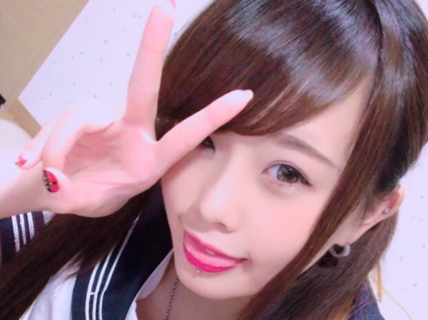 PeachJUNE - Japanese webcam girl